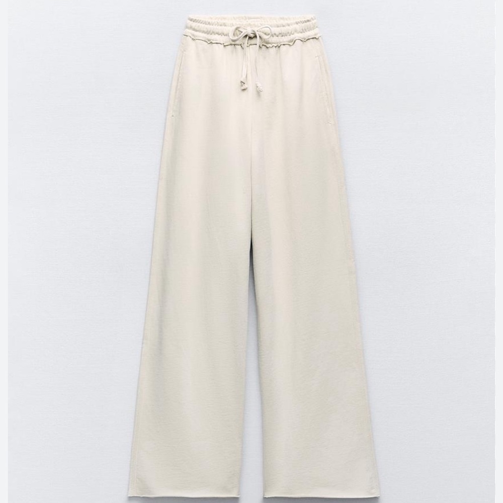 *Sold* NWOT Zara off-white flare leg sweatpants